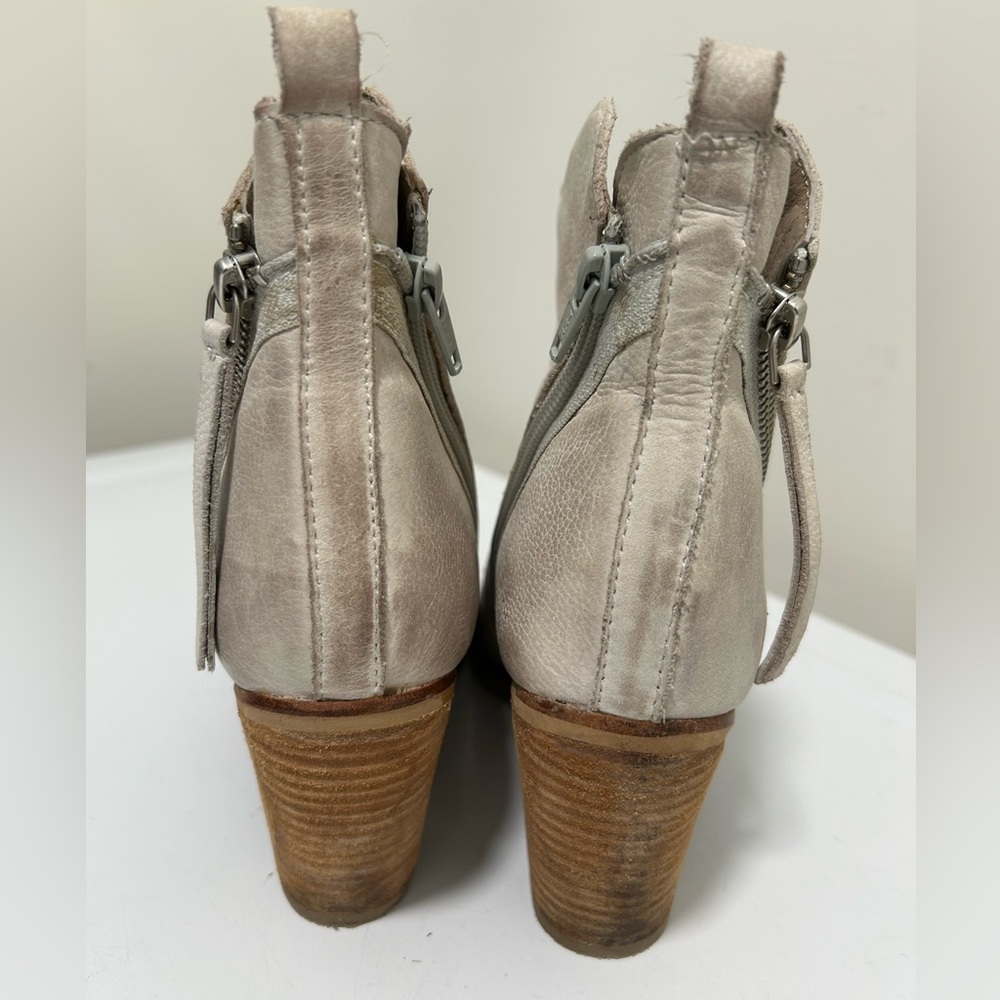 Diba True Shady Tree Leather Boots Gray Cream Size 8.5
